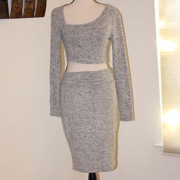Nude, pencil skirt and long sleeve Asymmetrical neckline crop top set - Picture 1 of 10